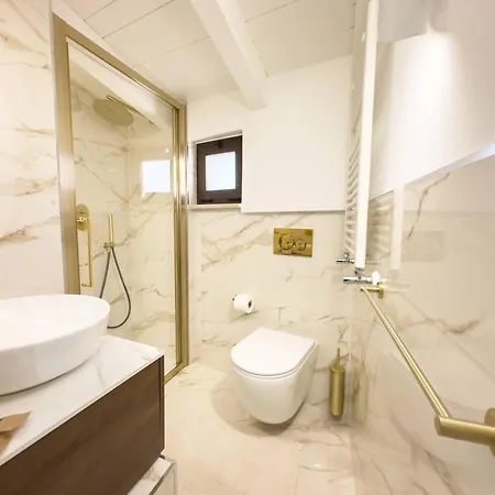 Marbel شقة كاساماسيما